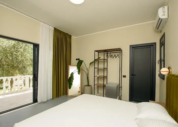 Olivium 3* Vlorë