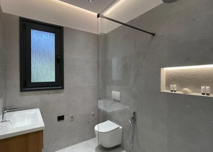 Olivium 3* Vlorë