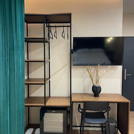 Olivium Aparthotel Vlorë