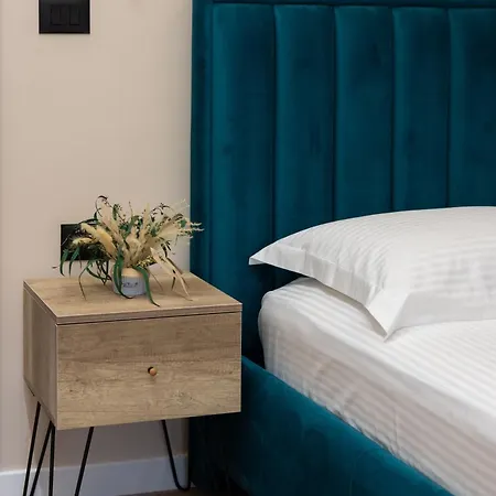 Olivium Aparthotel Vlorë
