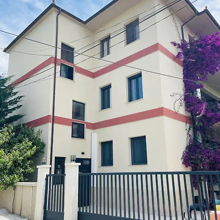 Olivium Aparthotel Vlorë