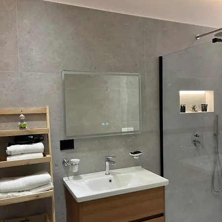 Olivium 3* Vlorë